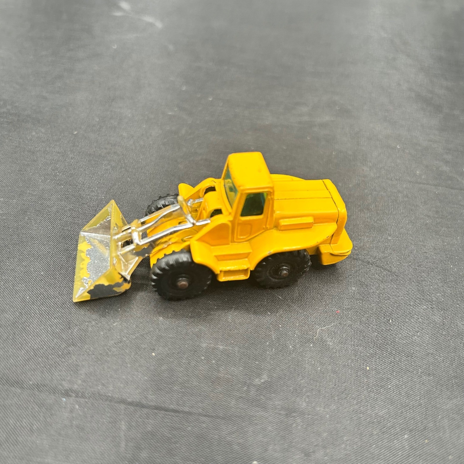Vintage Husky Super Loadmaster 3000 Yellow Diecast Tractor Made in GT Britain