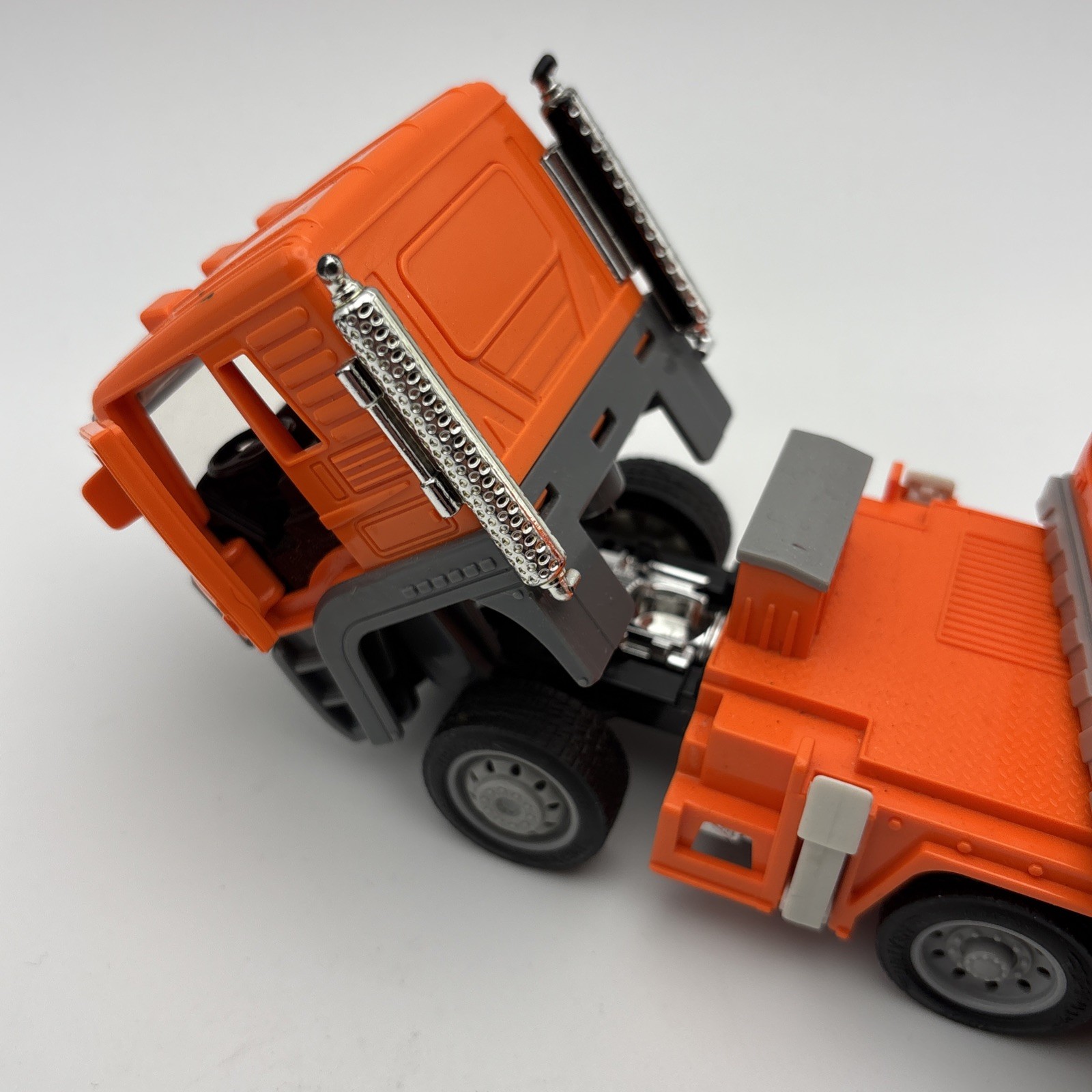 DRIVEN ✅ Battat Toy Crane Truck – Standard Series ✅ Orange Truck W/Sound