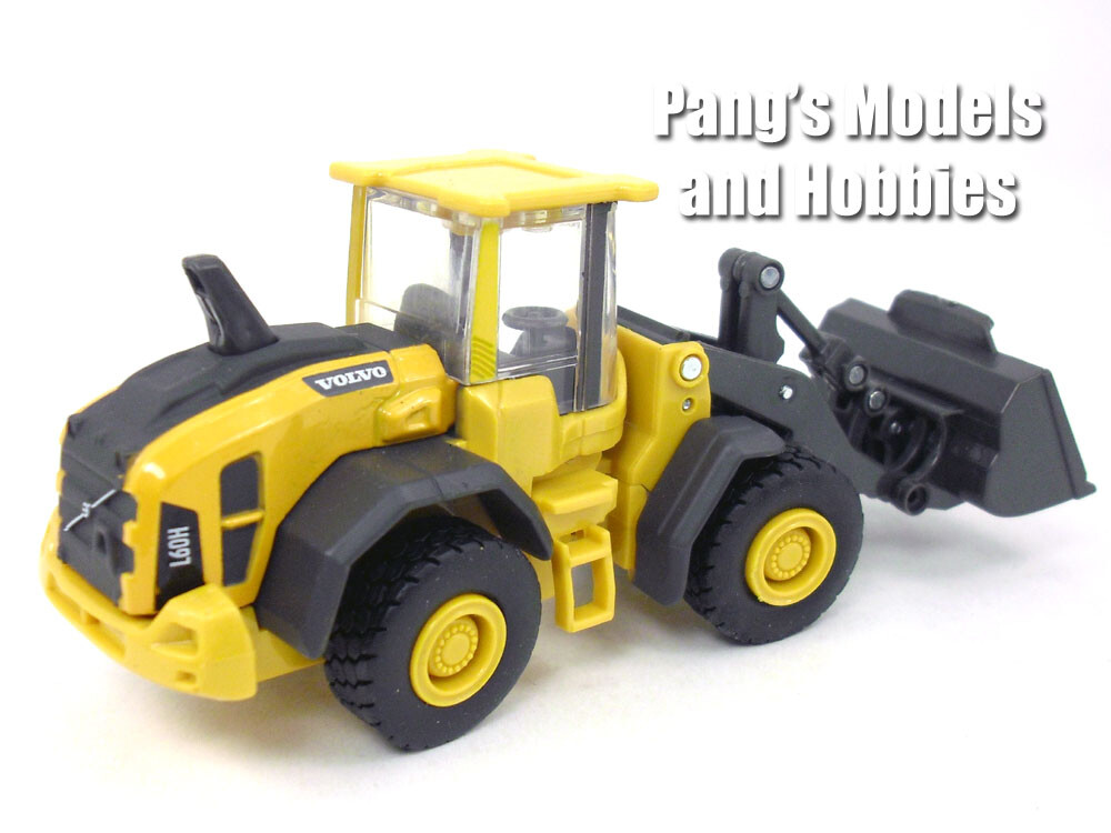 3 Piece Set of 5 Inch Volvo Construction Set Scale Diecast & Plastic Models