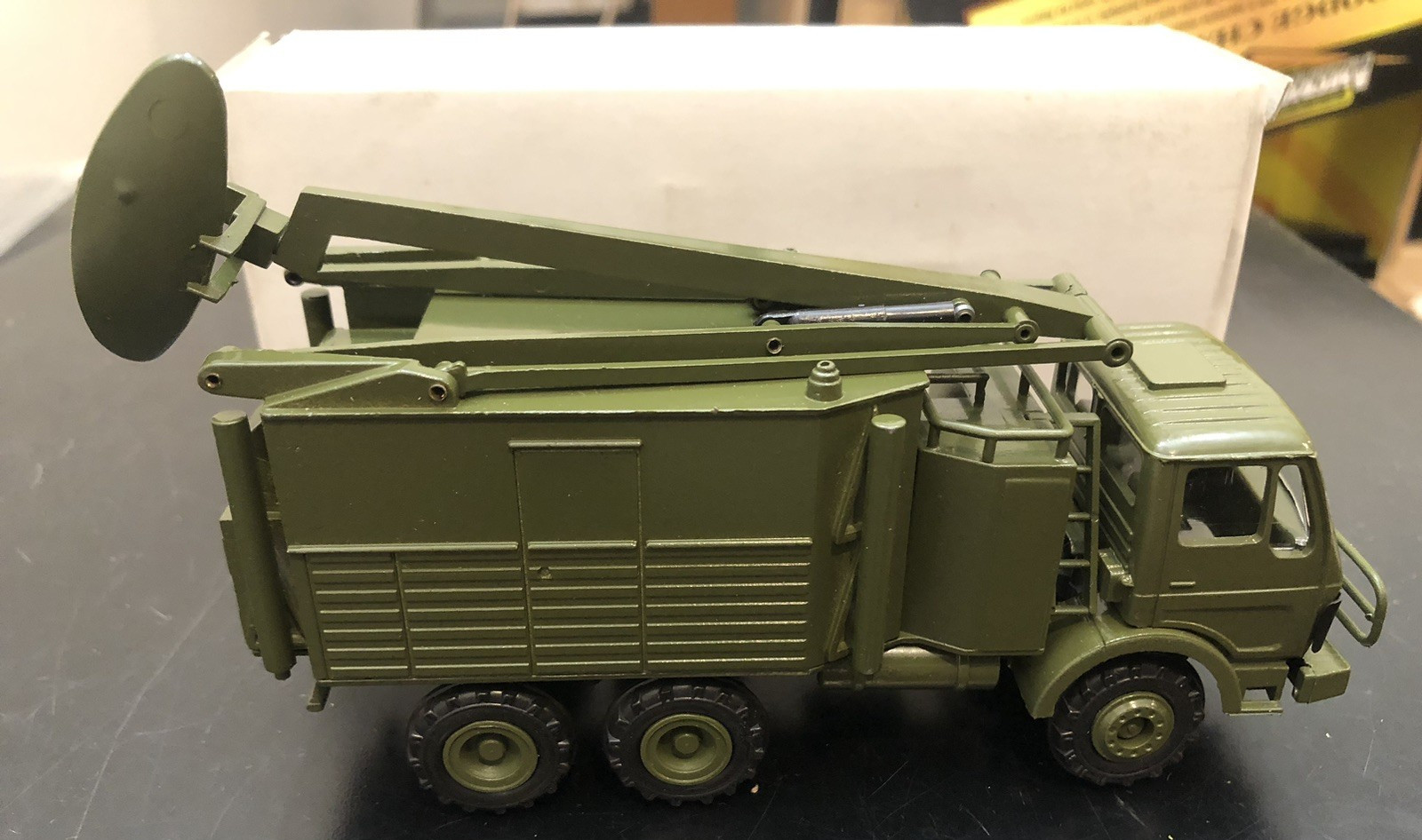 Conrad #3085 Mercedes Benz SK Ericsson Giraffe Radar Military Truck Model – 1:50