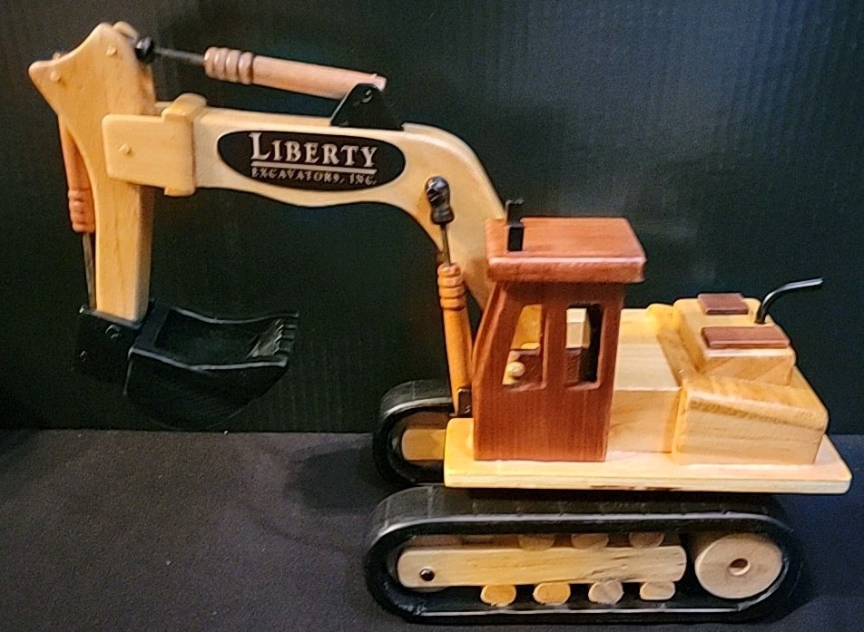 LIBERTY EXCAVATORS, INC WOODEN EXCAVATOR Model Toy (RARE) Decor Model. Beautiful