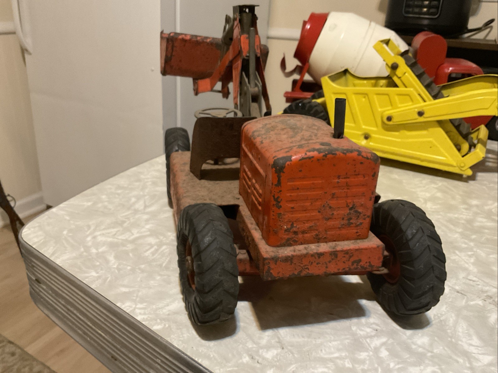 1950’s Vintage NYLINT Pettibone Millikan Shovel Loader