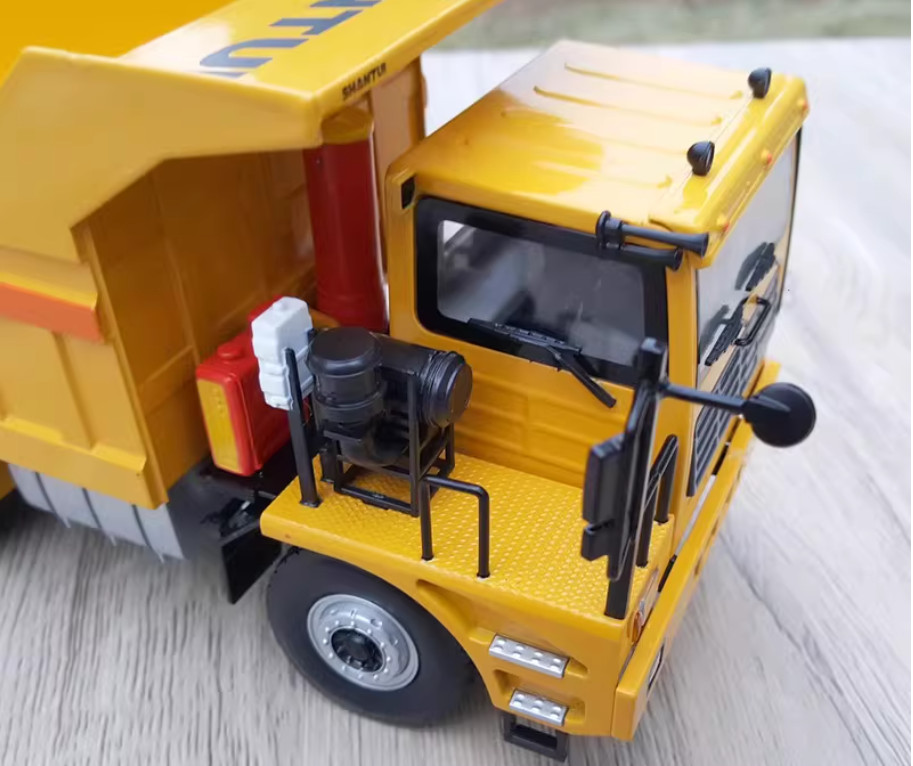 1:35 26CM SHANTUI Mining Dump Truck Construction Equipment Machine Diecast Model