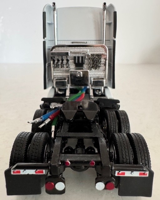 1:50 White Freightliner Century Truck Tractor SW2062-W By Sword