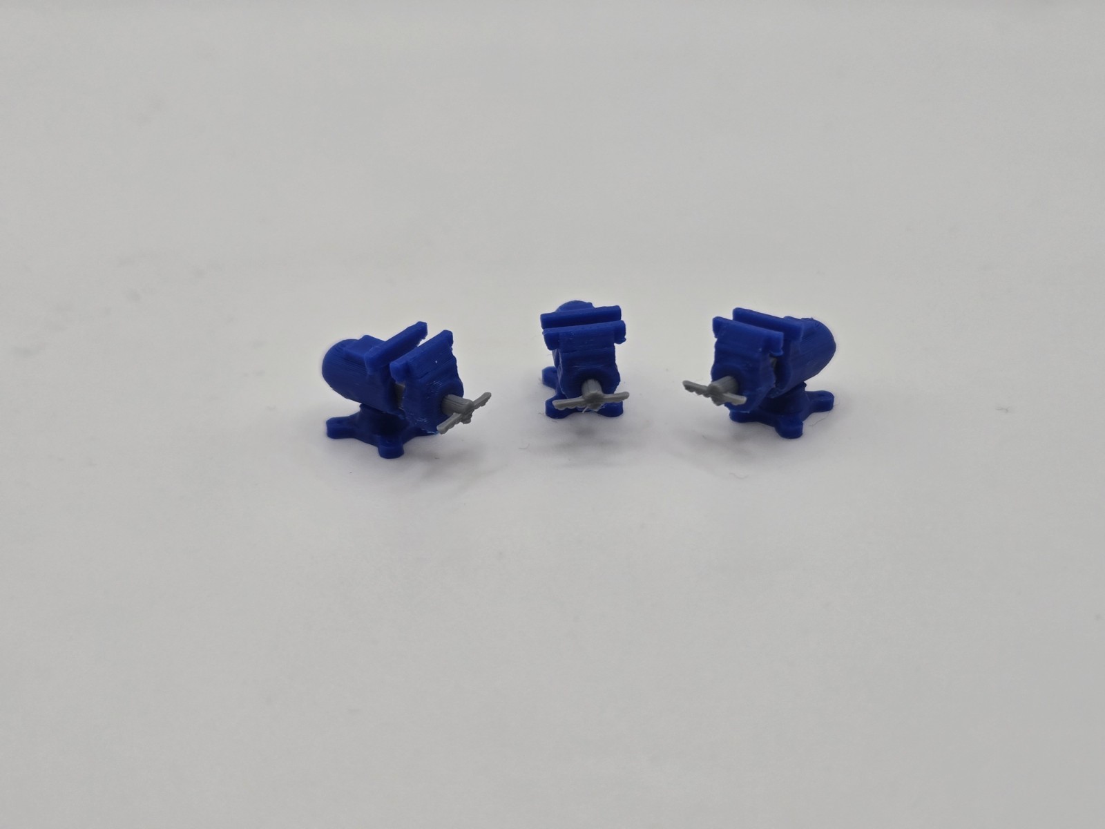 1/50 Service Truck/Bench Vice in Blue *3 Pack*
