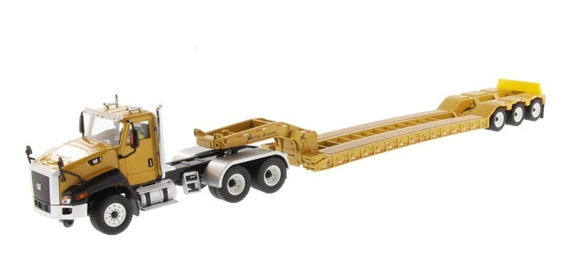 CAT CT660 Day Cab w/ Lowboy Trailer 1:50 Scale Model – Diecast Masters 85503C