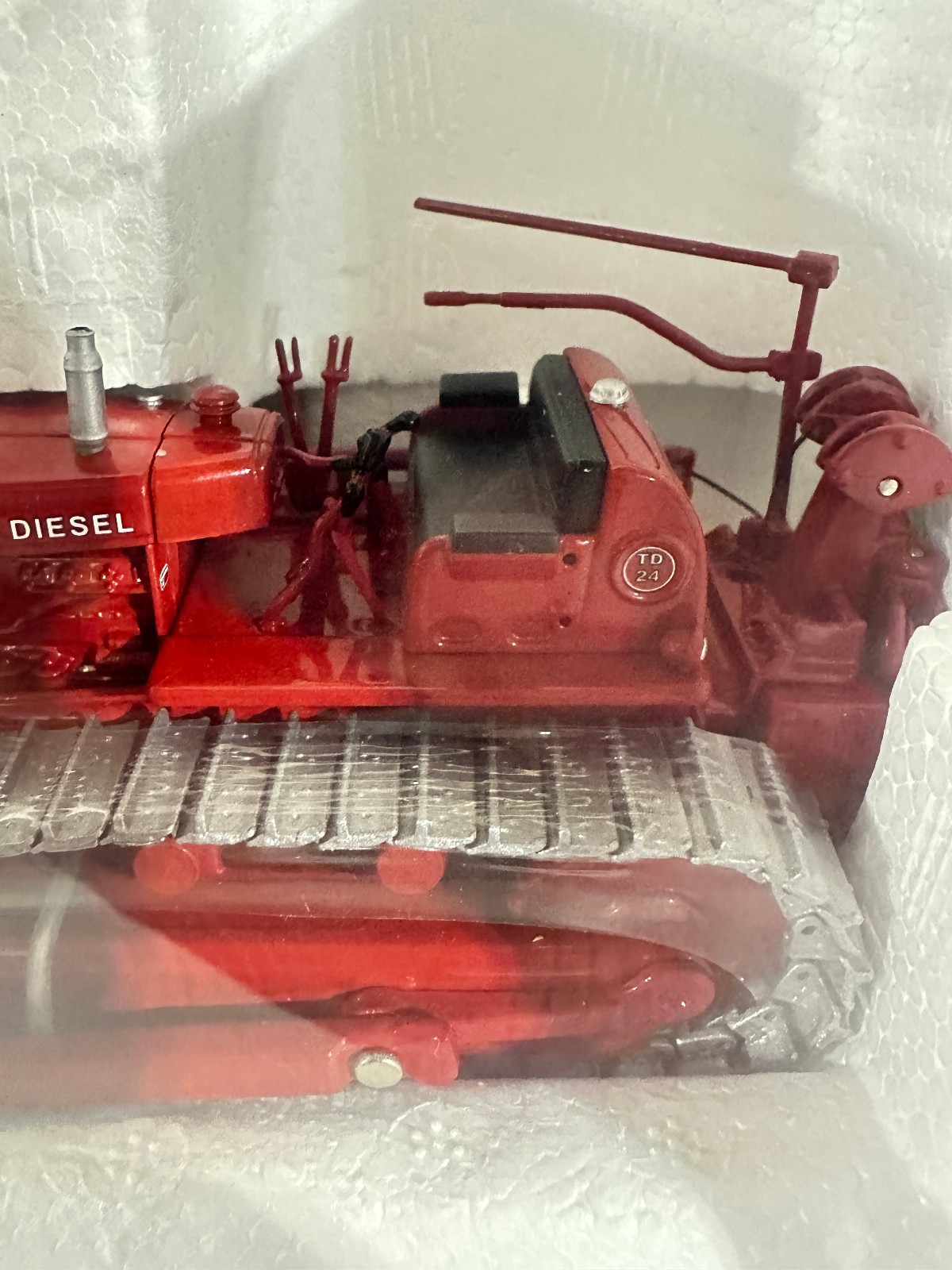 International TD-24 Crawler With Cable Control By SpecCast 1/50th Scale