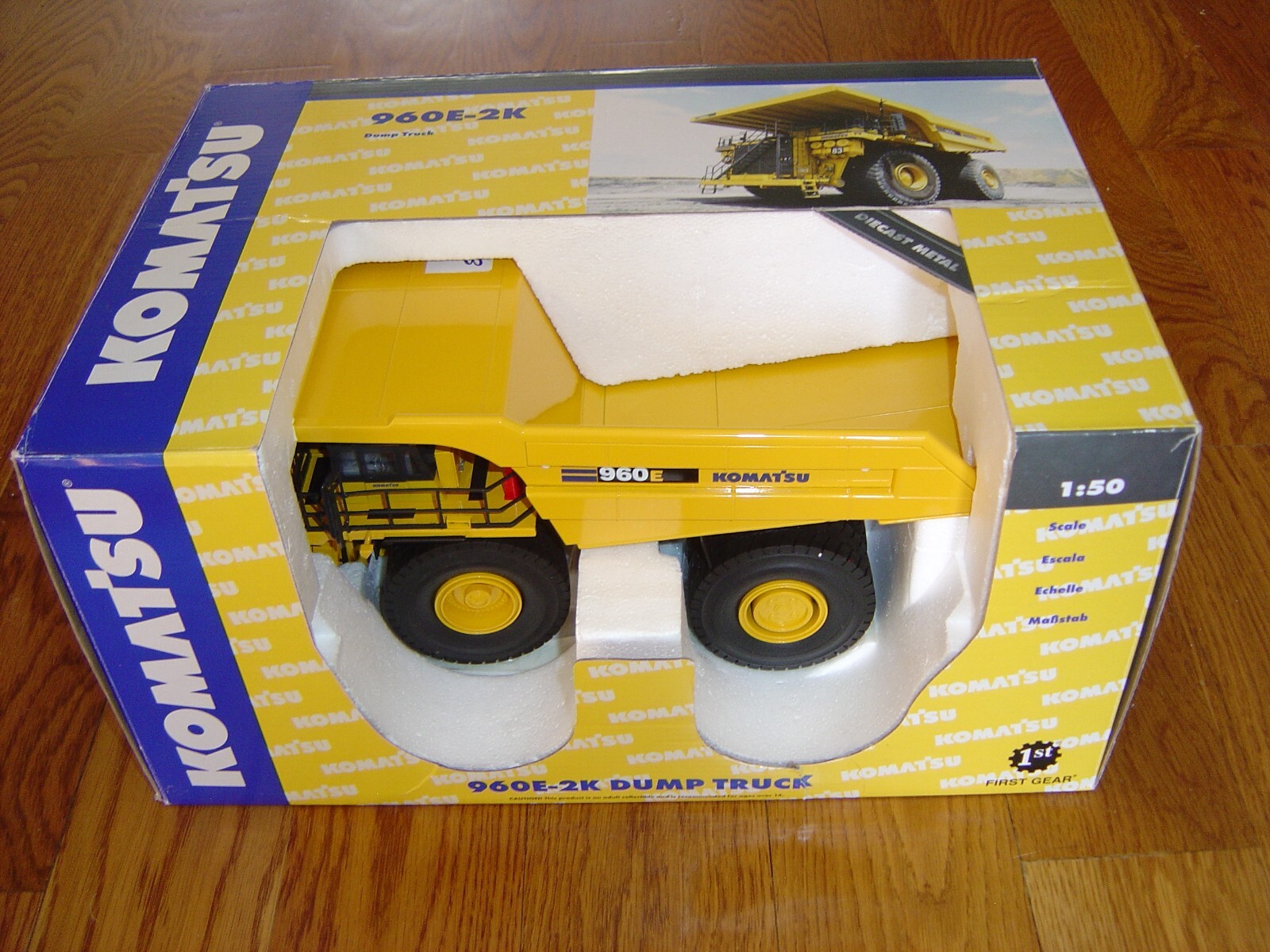 Komatsu 960E – 2K Dump Truck 1:50 Diecast Model by First Gear