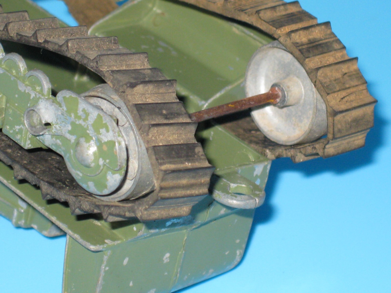 Vtg USAF US Air Force Military BULLDOZER Green with Treads 4″ long diecast #769