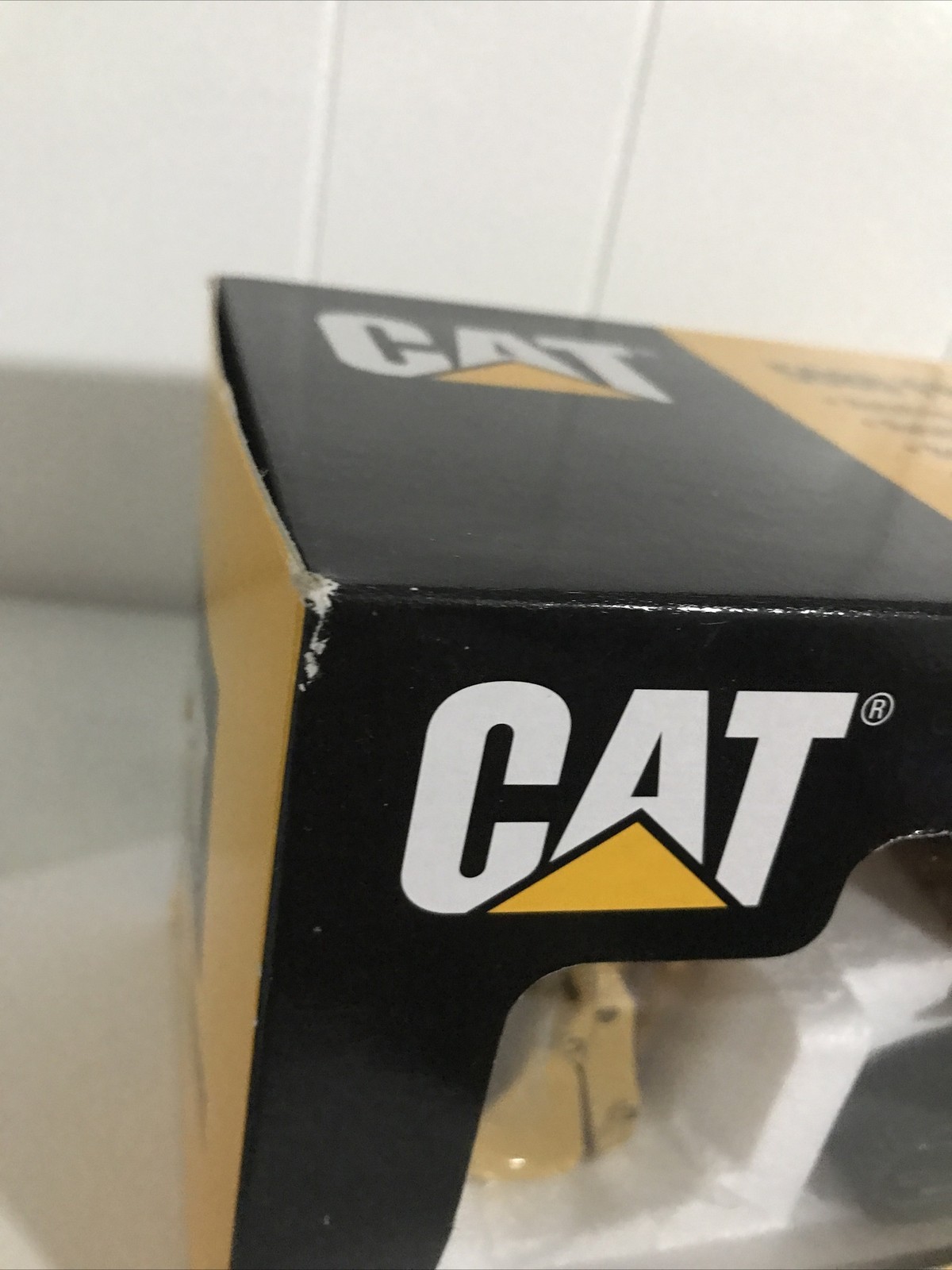 1997 Ertl #2676 1:50 Scale CAT 5080 Front Shovel Die Cast Model Toy In The Box