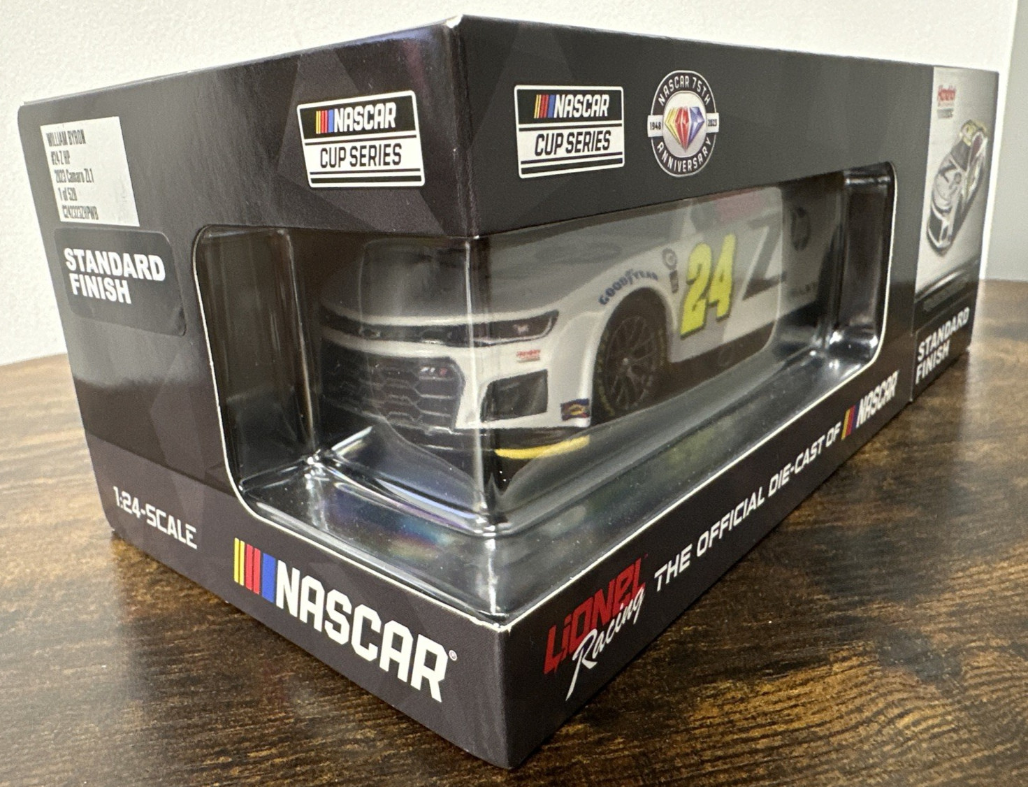 Lionel Racing 1:24 Scale Hendrick Motorsports #24 2023 Camaro ZL1 William Byron