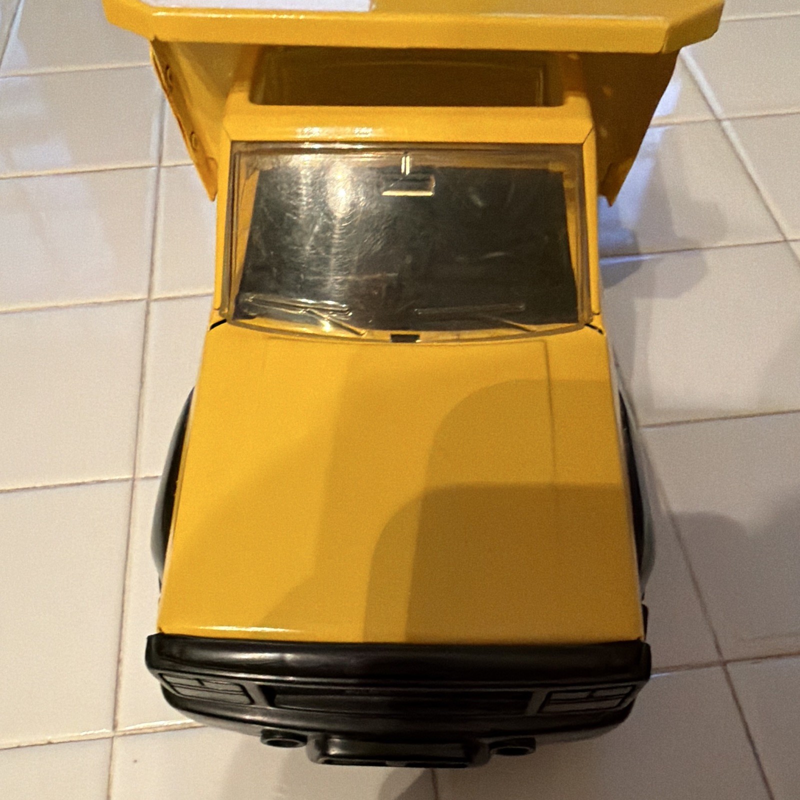 2001 Hasbro Tonka Pressed Steel Dump Truck Black and Yellow Very Good Condition!