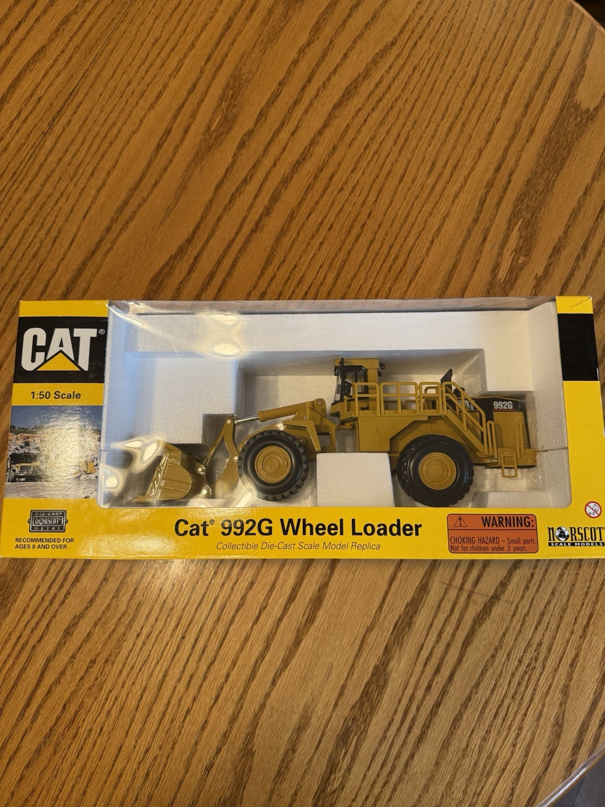Norscot CAT 992G Wheel Loader Diecast Metal 1:50 Yellow/Black MPN 55115