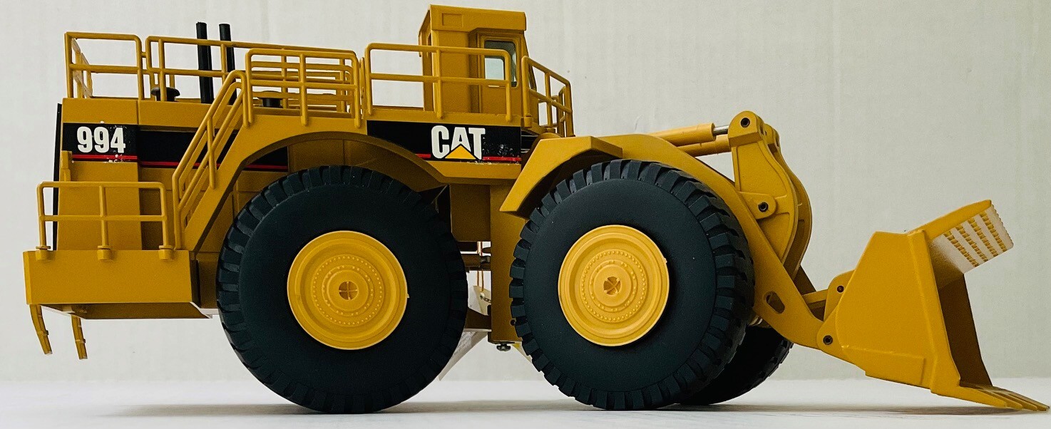 LIMITED ADDITION CATERPILLAR 994 WHEEL LOADER BY NZG MODEL #366 – #327 OF 5000