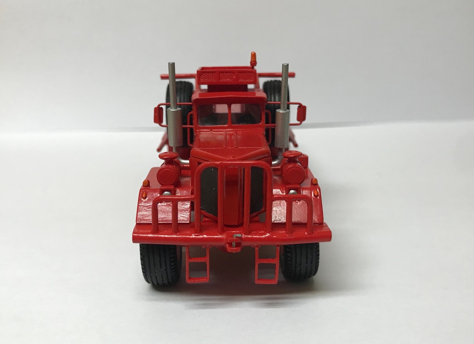 HO 1/87 Kenworth 953 Oilfield – Ready Made Resin Model – RED