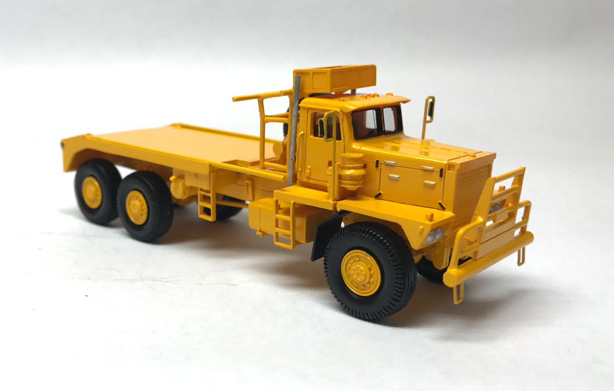 HO 1/87 Pacific P12W “Roughneck” – yellow colour – Ready Made Resin Model