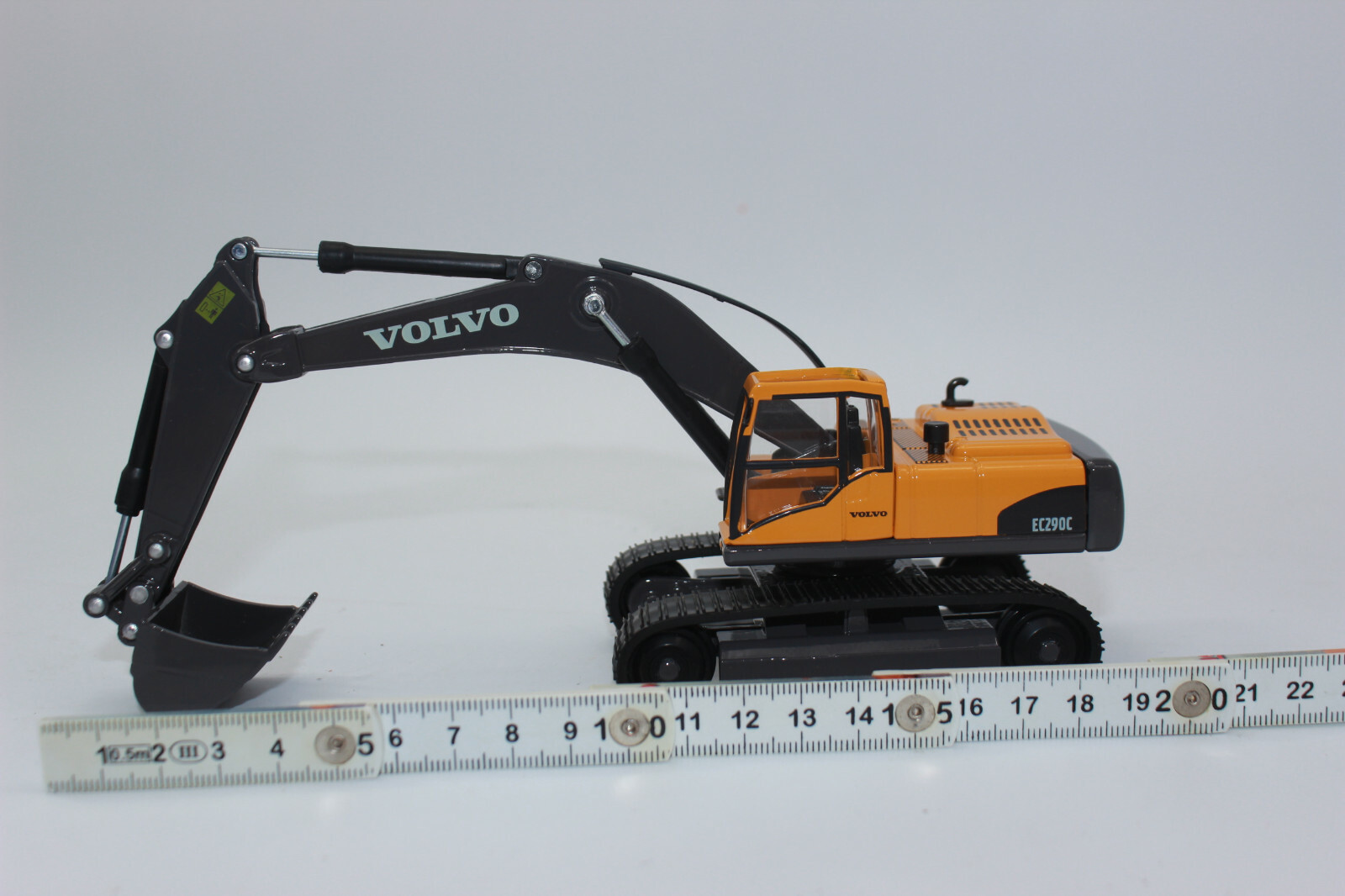 Siku 3535 Crawler Hydraulic Excavator Volvo EC 290 1:50 NEW ORIGINAL PACKAGING