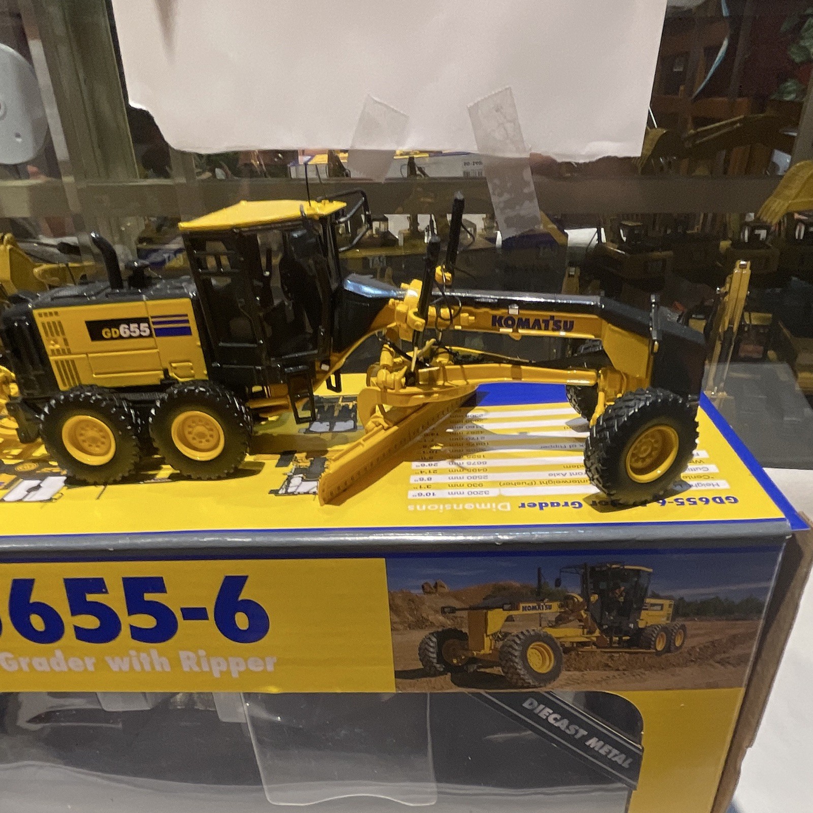 Komatsu GD655-6 Motor Grader w/ Ripper Diecast Metal 1:50 Yellow Black
