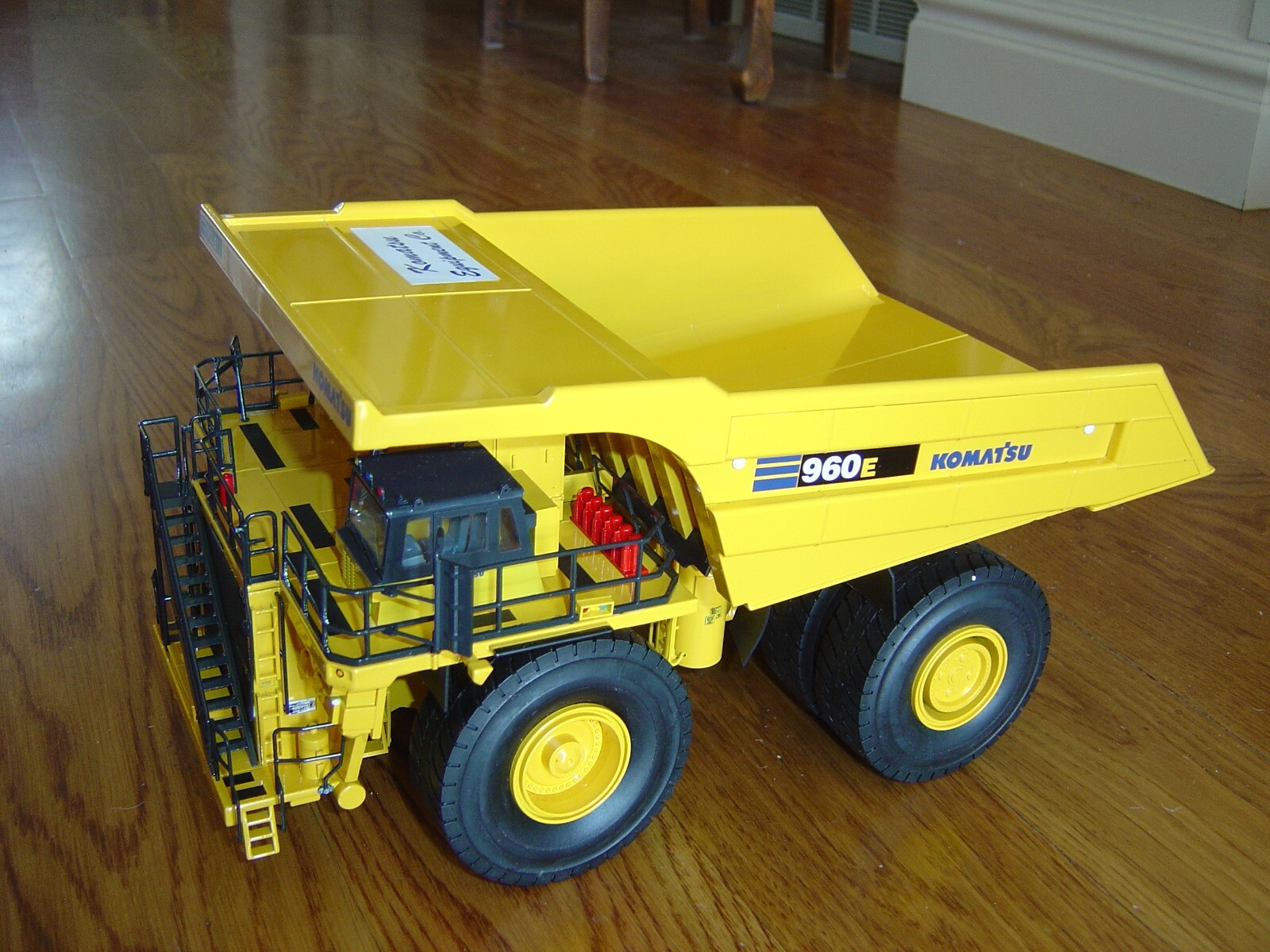 Komatsu 960E – 2K Dump Truck 1:50 Diecast Model by First Gear