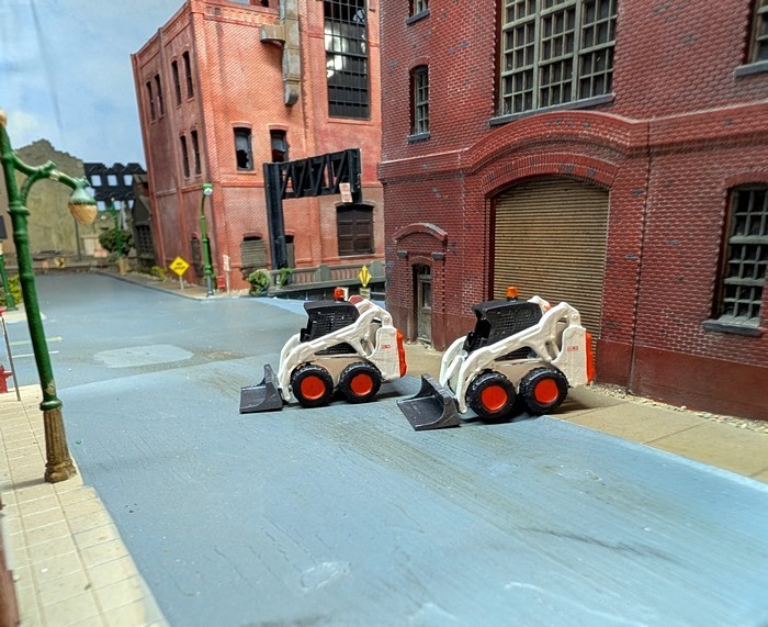 1/87 HO Scale Custom Built Bobcat Skid Steer. 3D Printed Resin Model