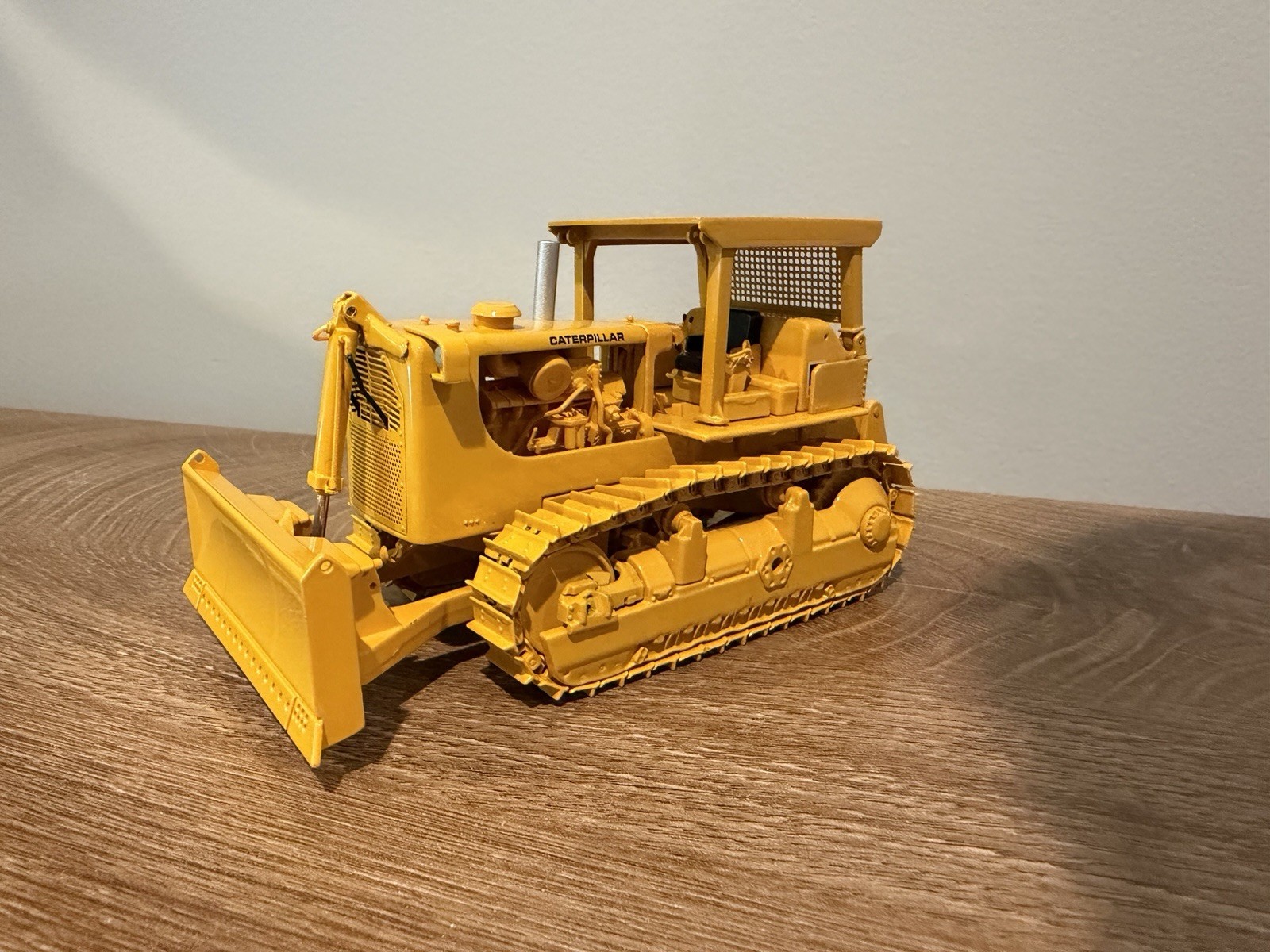 1/48 CCM Cat D9G Pushcat Dozer with MBM ROPS