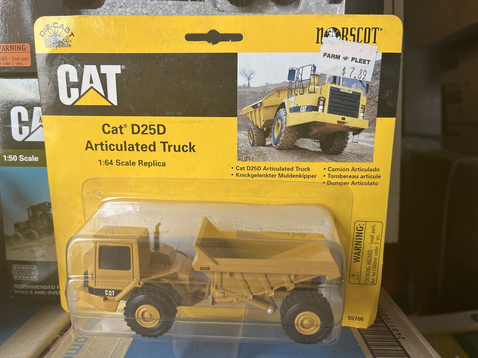 Norscot CAT Caterpillar D25D Articulated Truck 1/64 NIP