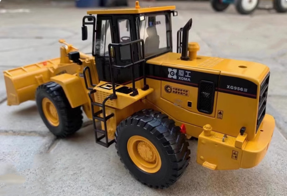 1:35 35CM XGMA XG956III Loader Construction Machine Vehicles Diecast Model