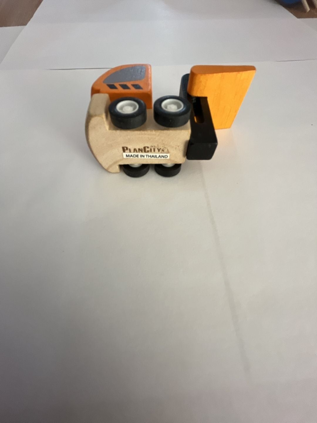 PlanCity Wooden Forklift Construction Vehicle