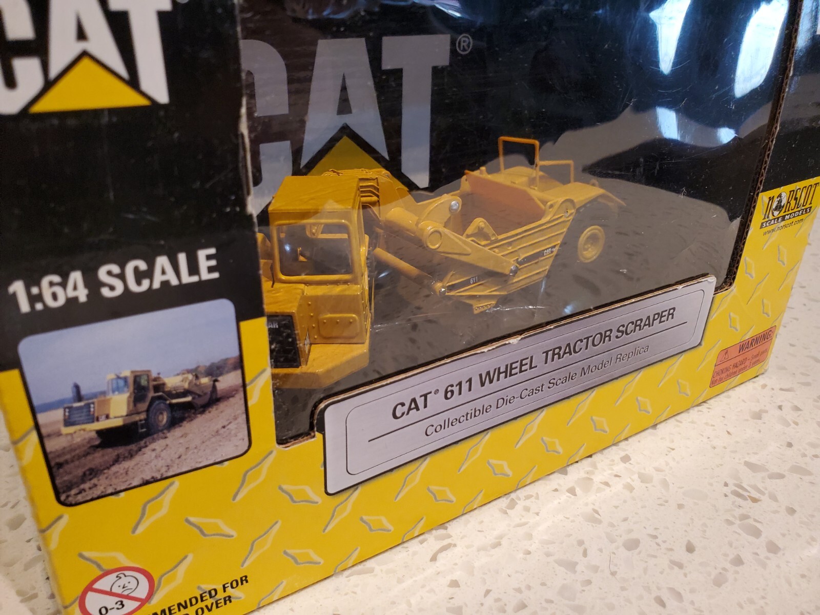 CAT 611 Wheel Tractor Scraper