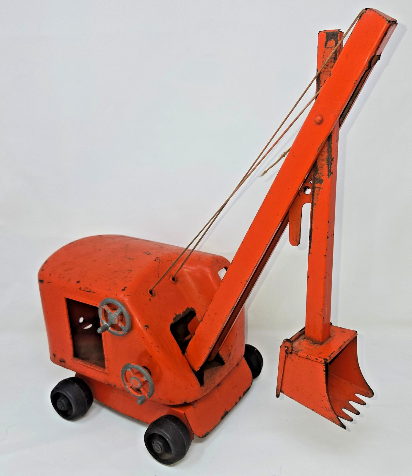 Vintage Pressed Steel Structo Construction Steam Shovel Orange Top Gear Works