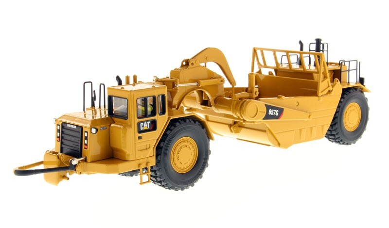 Cat 657G Wheel Tractor Scraper – Diecast Masters 1:50 Scale Model #85175C New