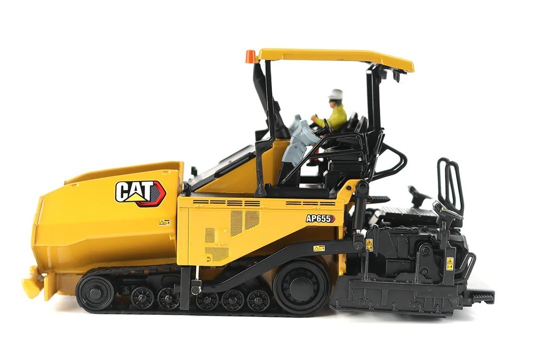 DIECAST MASTERS,Caterpillar AP655F finisher with operator, Modern Hex drive, …