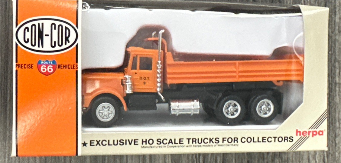 Con-Cor HO State Highway Dump Truck #0904-001012 New