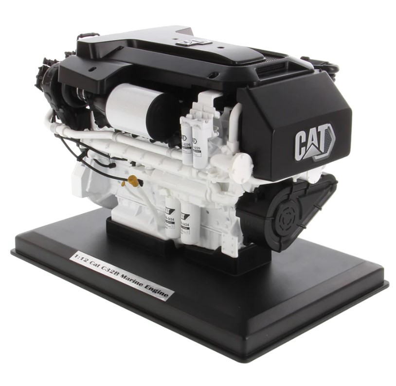 DIECAST MASTERS,Marine engine CATERPILLAR C32B, 1/12, DCM85707