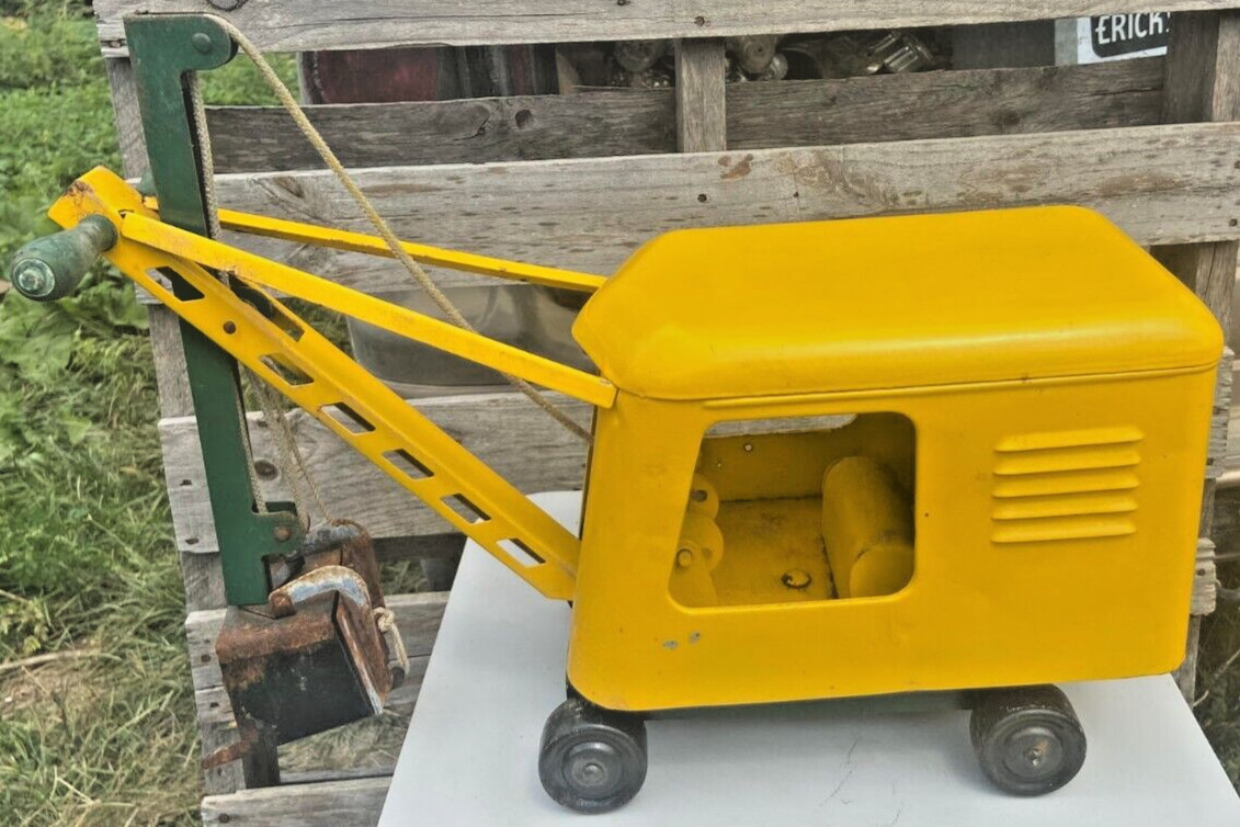 Keystone Ride On Shovel Crane Pressed Steel