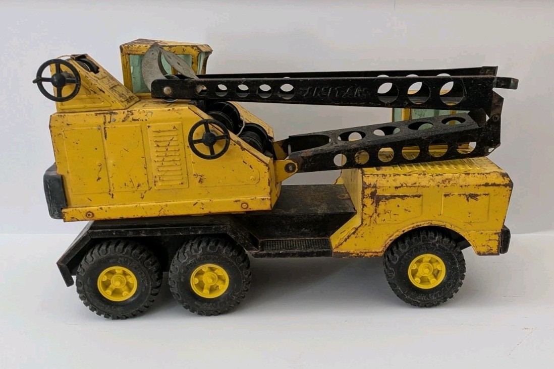 Vtg Nylint Michigan Crane Truck Pressed Steel Yellow Black Parts or Restoration