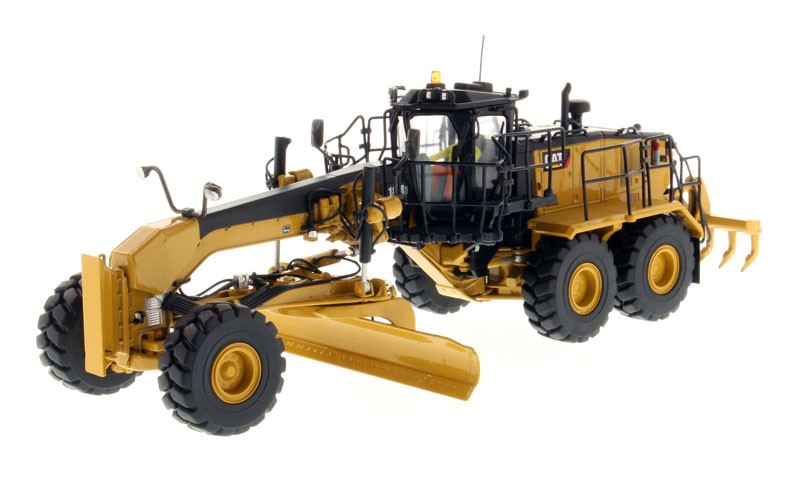 CAT Caterpillar 18M3 Motor Grader with Operator 1/50 High Line Series