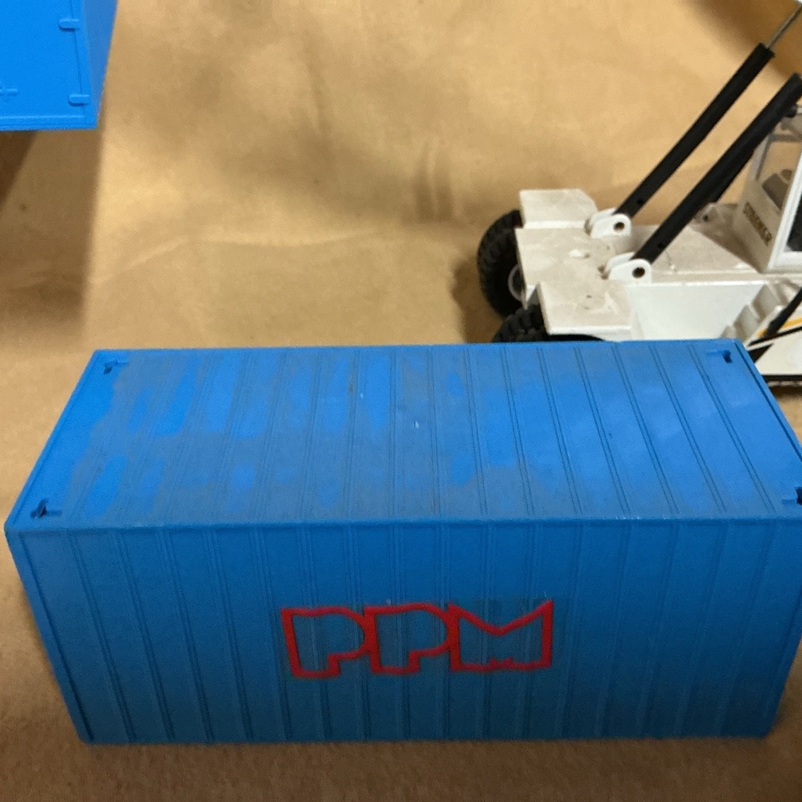 JOAL PPM 530 ATT MOBILE CRANE/P&H Rail Car Stacker 1:50 Diecast