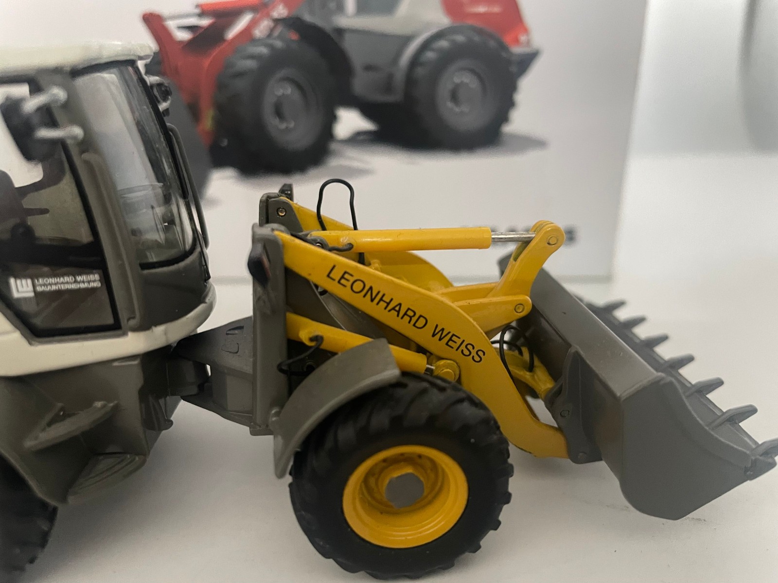 NZG 1:50 DieCast Model Atlas 95 Weyhausen Wheel Loader Leonhard Weiss 640/02