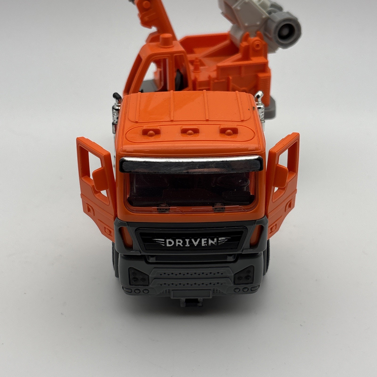 DRIVEN ✅ Battat Toy Crane Truck – Standard Series ✅ Orange Truck W/Sound