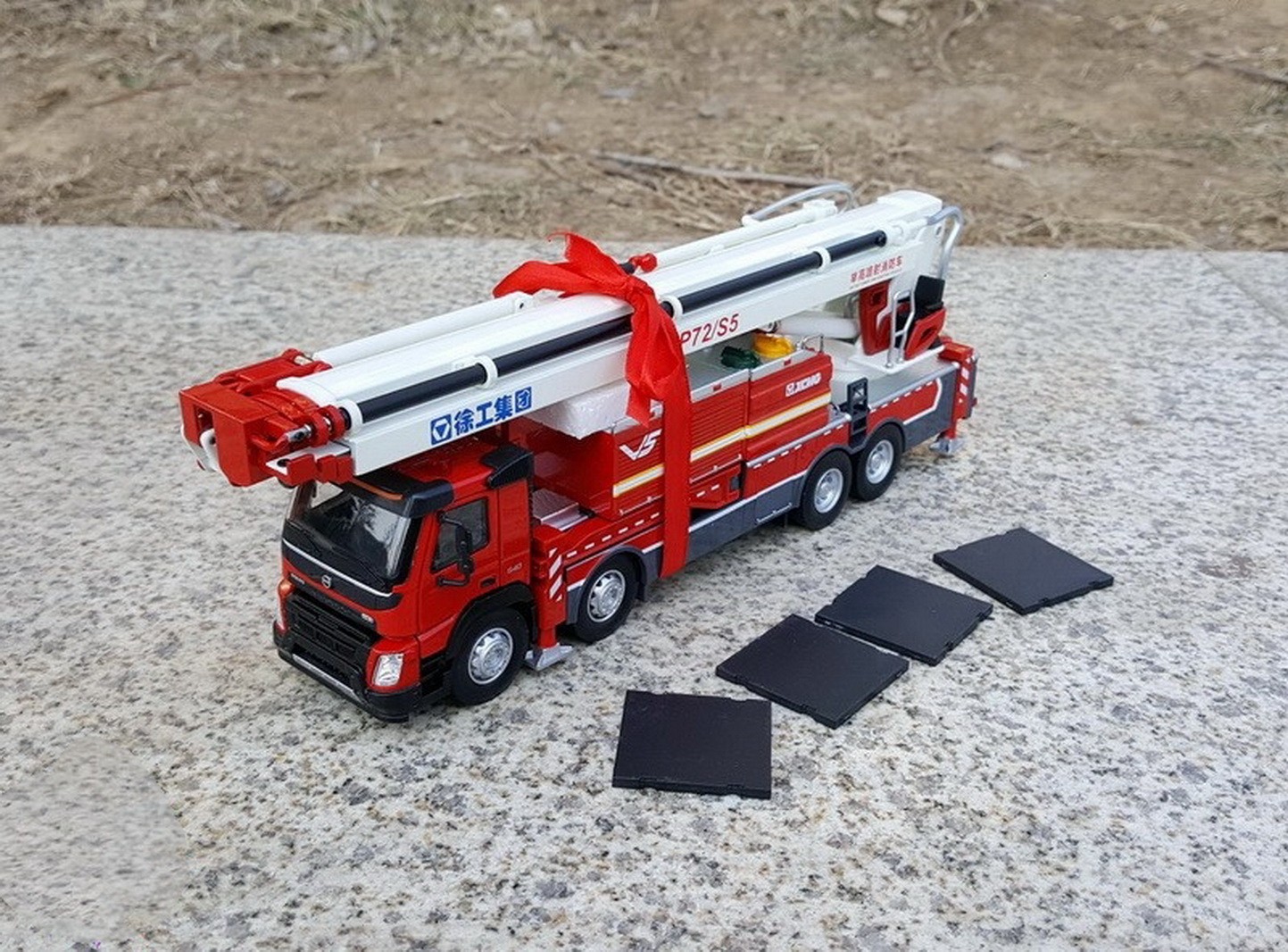 1/50 Scale XCMG JP72/S5 JET Fire Truck Diecast Car Model Toy Gift NIB