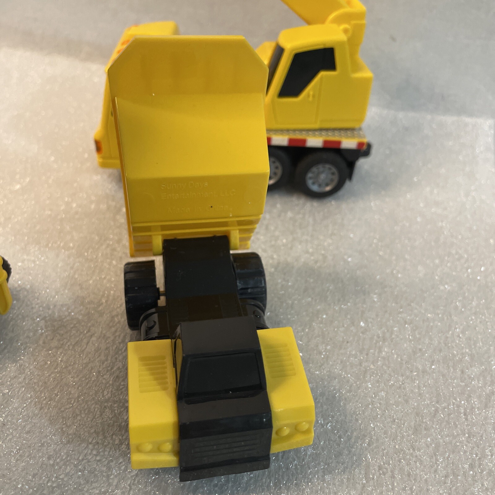 2 Maxx Action Mini Dump Truck Dozer Excavator &1 larger Crane with light & sound