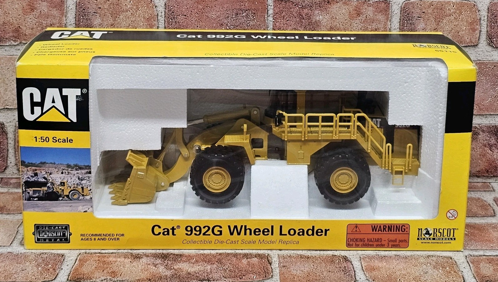 Norscot CAT 992G Wheel Loader Diecast Metal 1:50 Yellow/Black MPN 55115