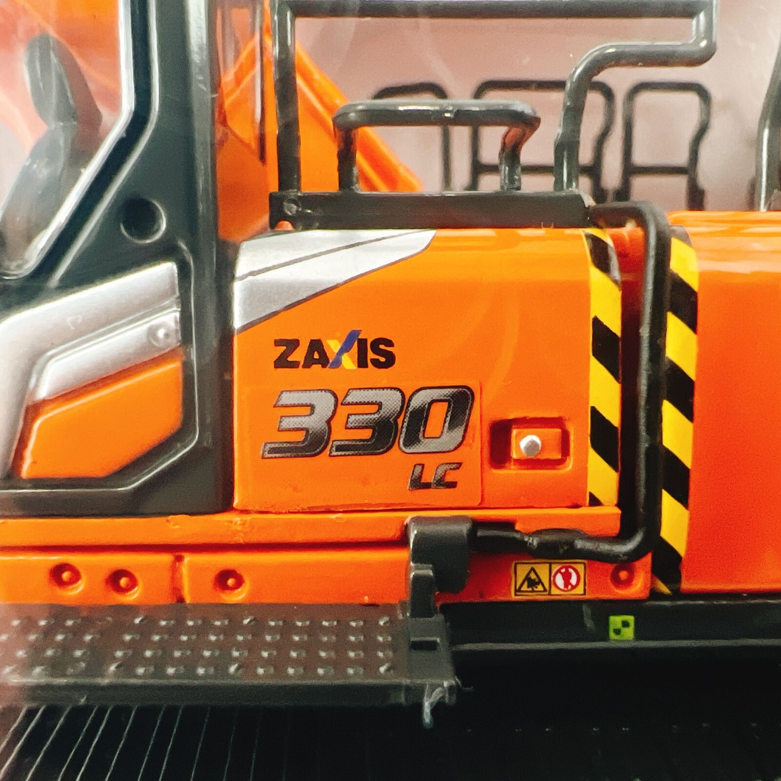 Hitachi ZX330LC-7 Construction Machinery Telescopic Excavator 1/50 Miniature