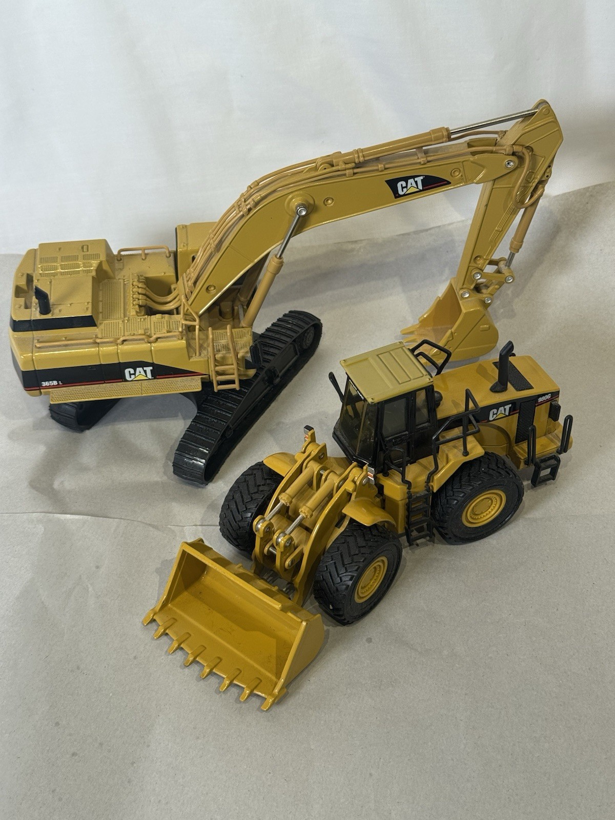 Norscot CAT 365B L Excavator 980G Wheel Loader Diecast Lot 1:50