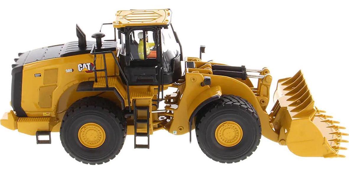 CAT Caterpillar 980 Wheel Loader Yellow w/ Operator High Line Series 1/50 Model