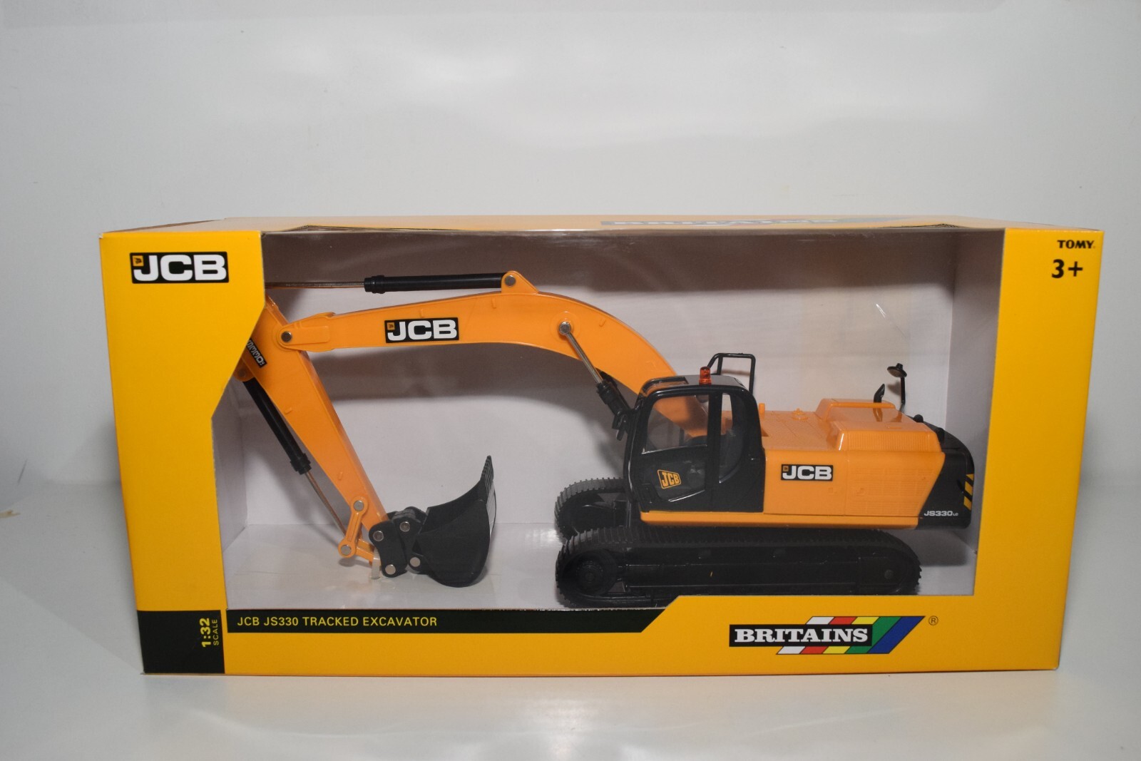 B4 1:32 BRITAINS JCB JS330 JS 330 TRACKED EXCAVATOR CRANE MIB VERY RARE!