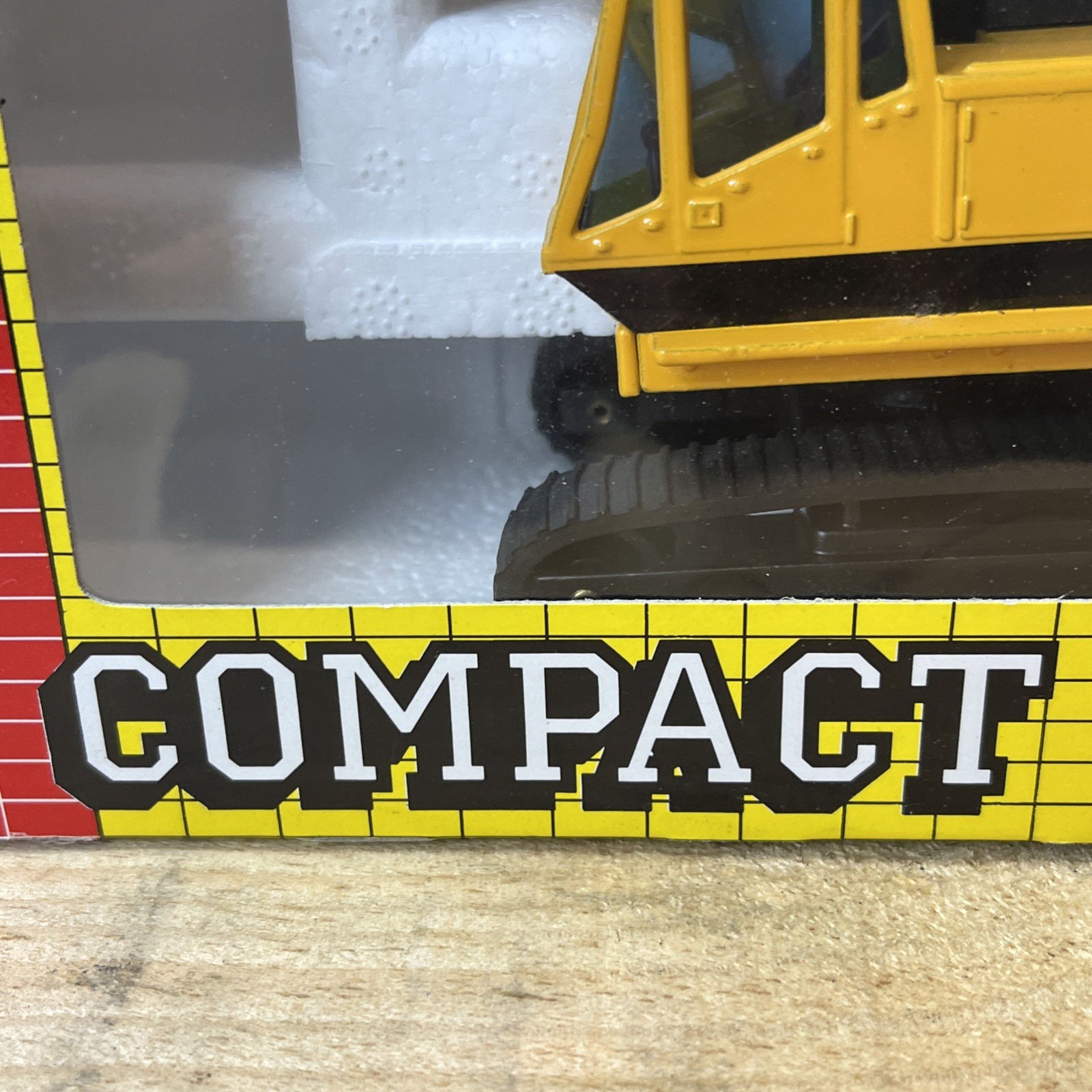 Joal Compact Caterpillar Digging Crane #225 Diecast 1/70 Scale Spain NEW