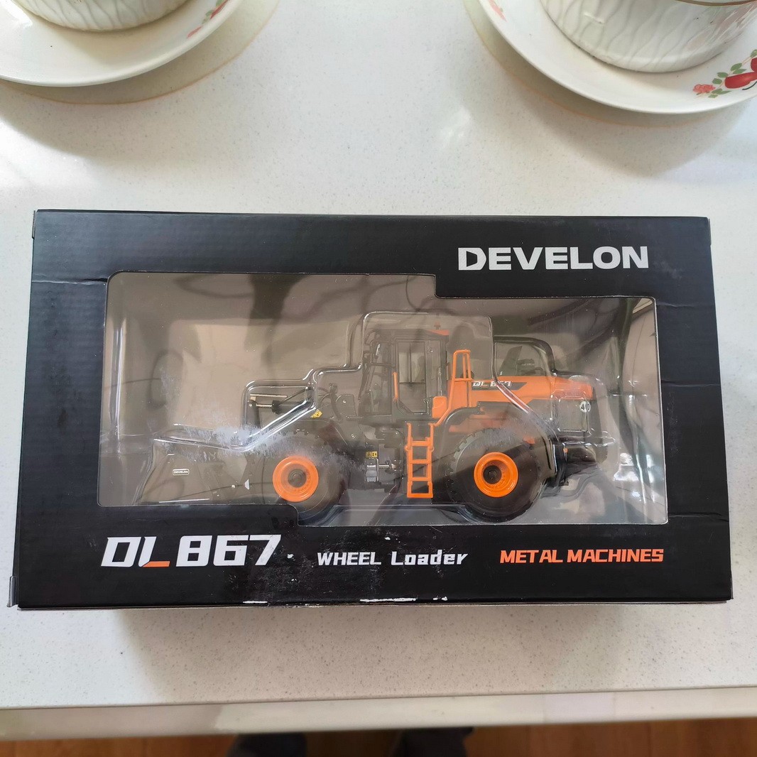 1/50 Scale DEVELON DL867 Wheel Loader Diecast Model Toy Gift NIB