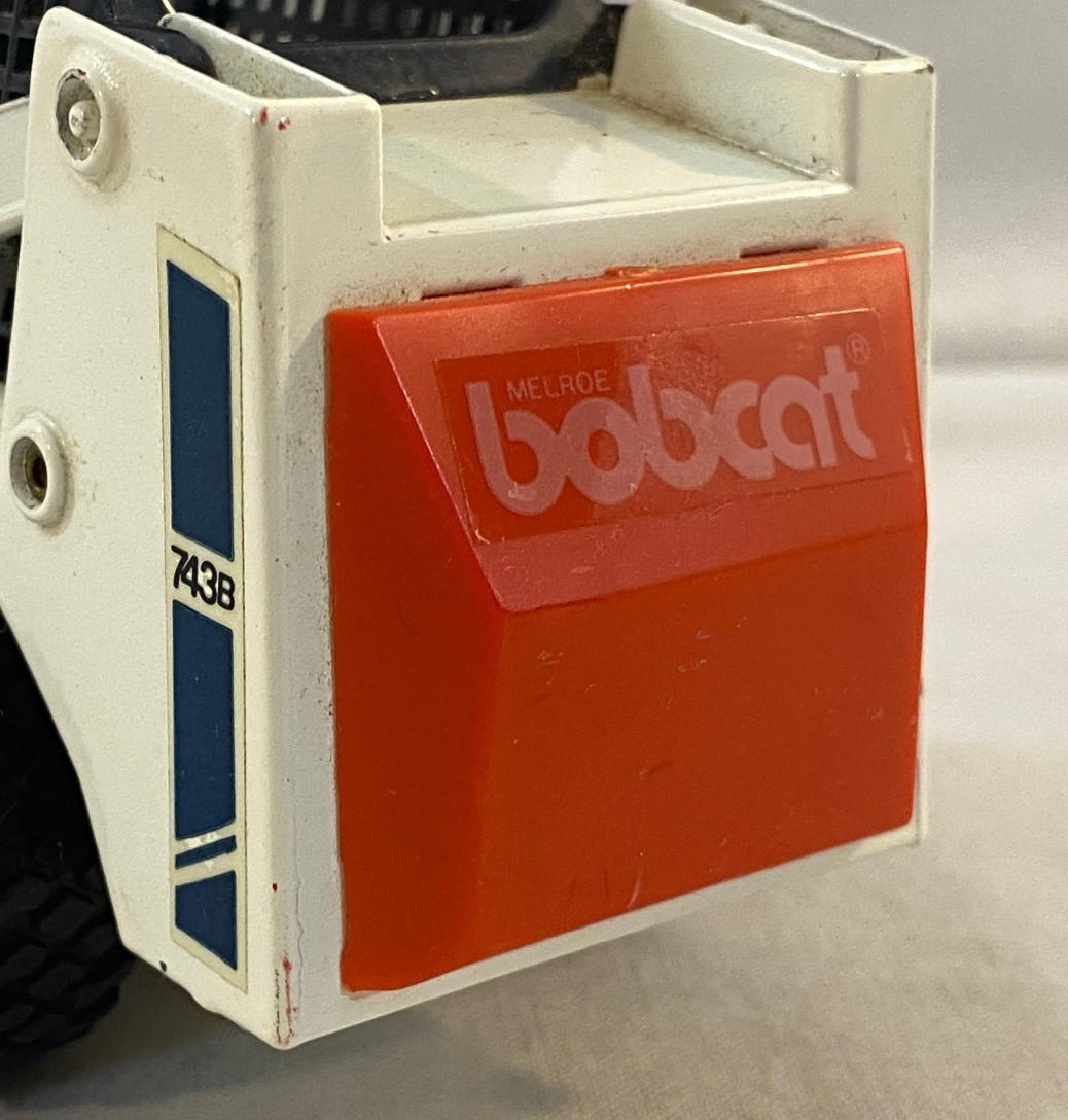Toy Clover Toy Bobcat 743 Diecast Skid Steer Loader 1:19 Scale SHOWS WEAR/USE
